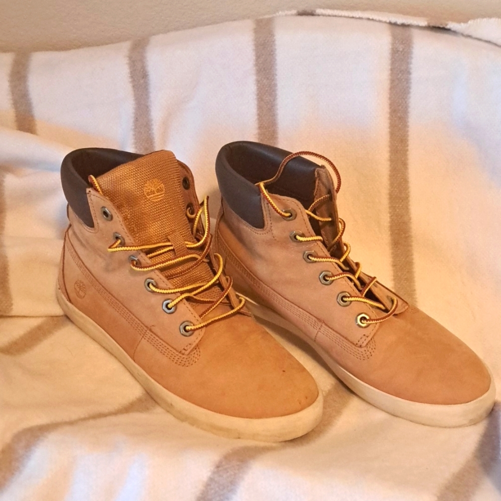 Timberland high top boot